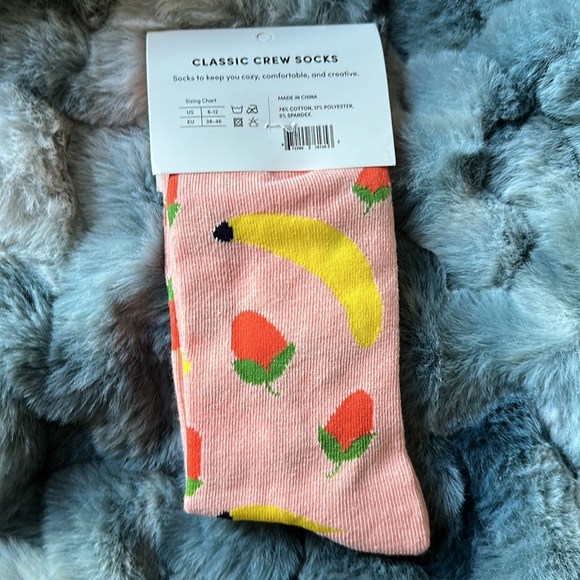 NWT POKETO Crew Socks (Fits 6-12) - Picture 2 of 2